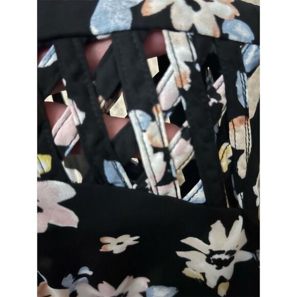 Xhilaration Women's Floral Tie Back Dress M Knee Length Casual Summer - Picture 7 of 10